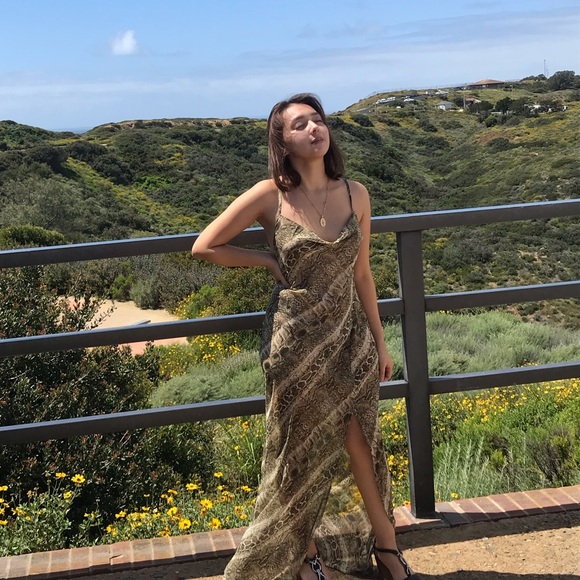 🆕Python print maxi dress 🦂🐍 - Picture 8 of 8